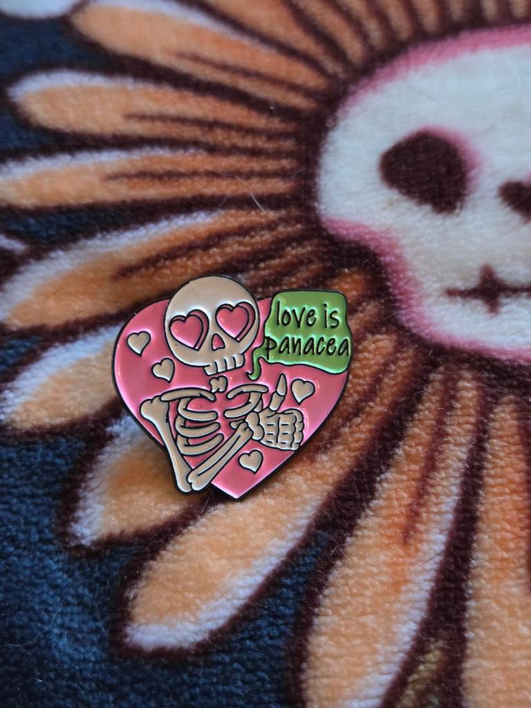 gothic skelenton heart pin badge