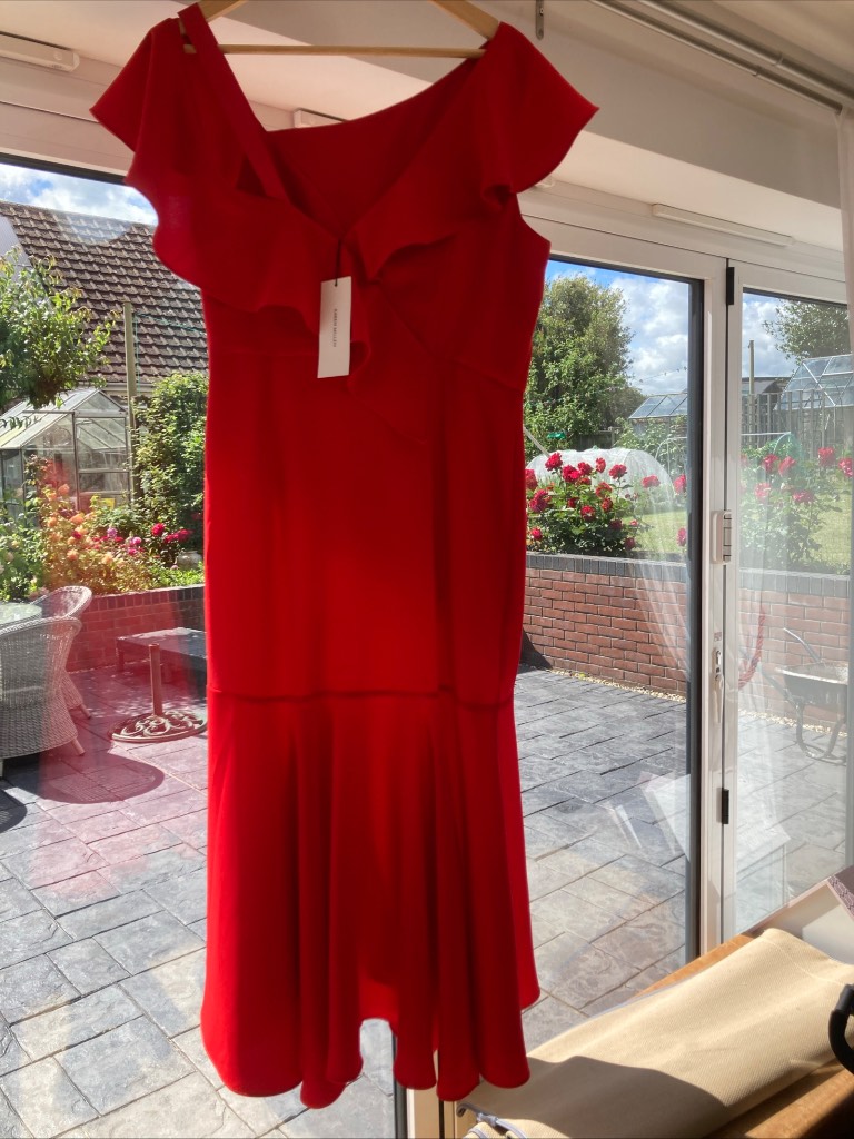 One shoulder ruffles dress