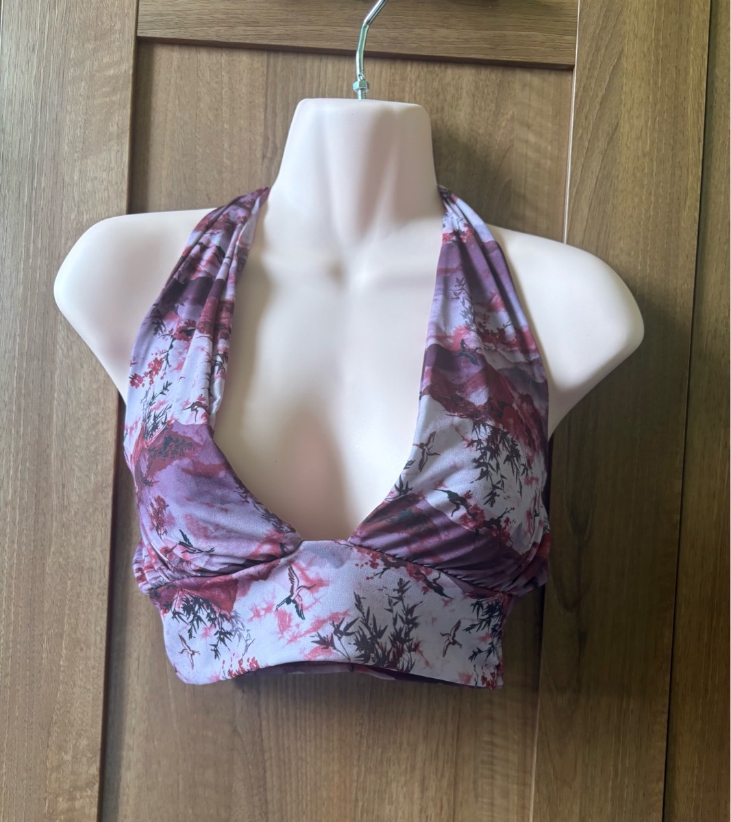 Select halter neck crop top, small