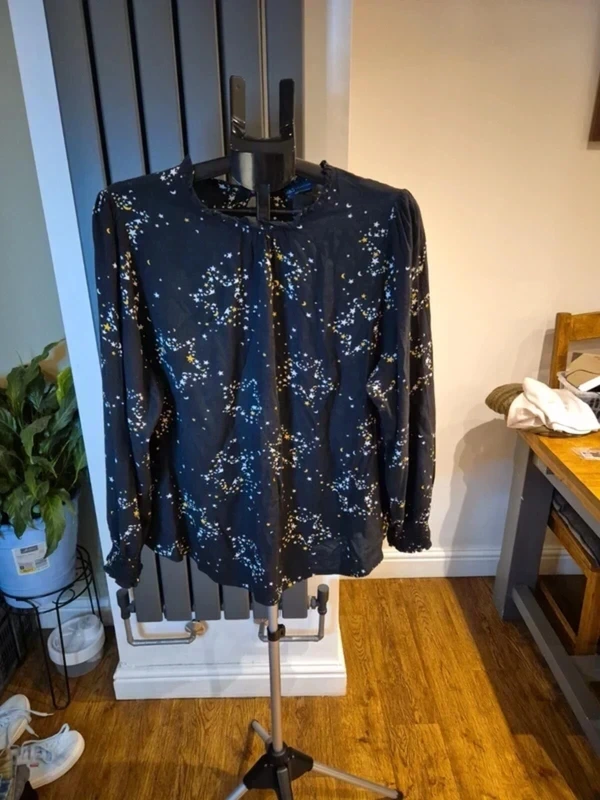 Marks & Spencer black star‑print blouse UK 18