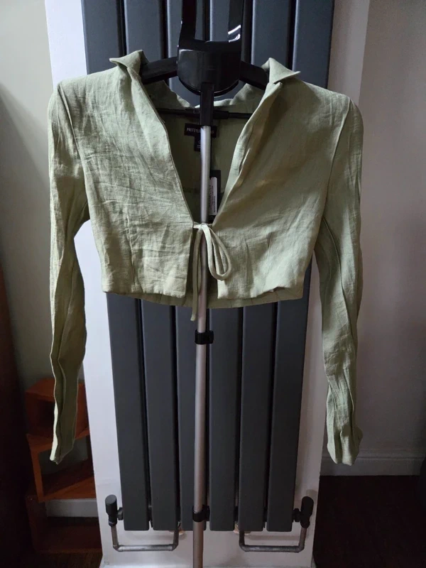 BNWT PrettyLittleThing Olive Green Linen-Look Tie-Front Crop Top - UK 6