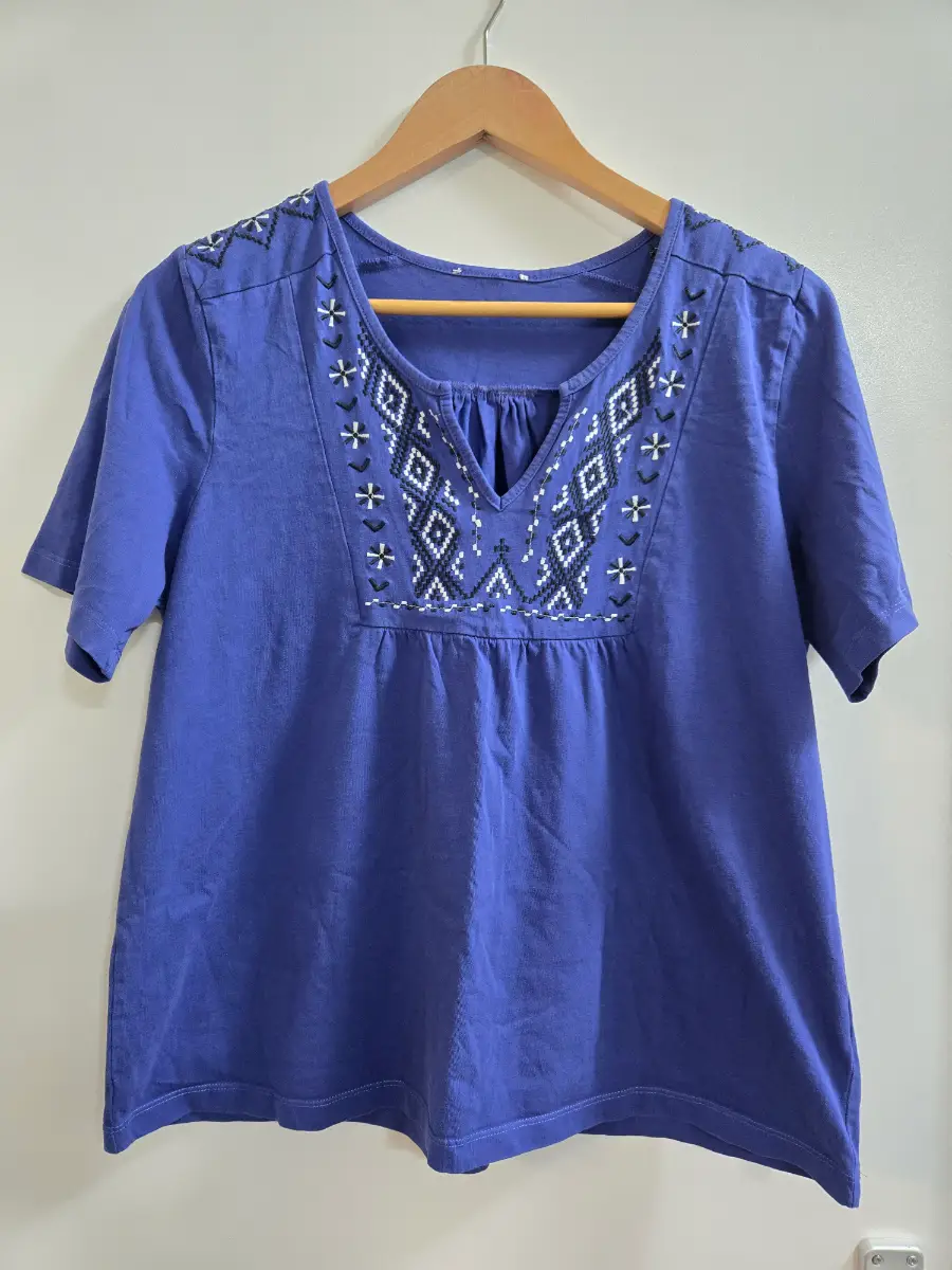 Boho embroided - Folk style - Cottagecore - 100% cotton - Blue/purple tshirt - Size 16
