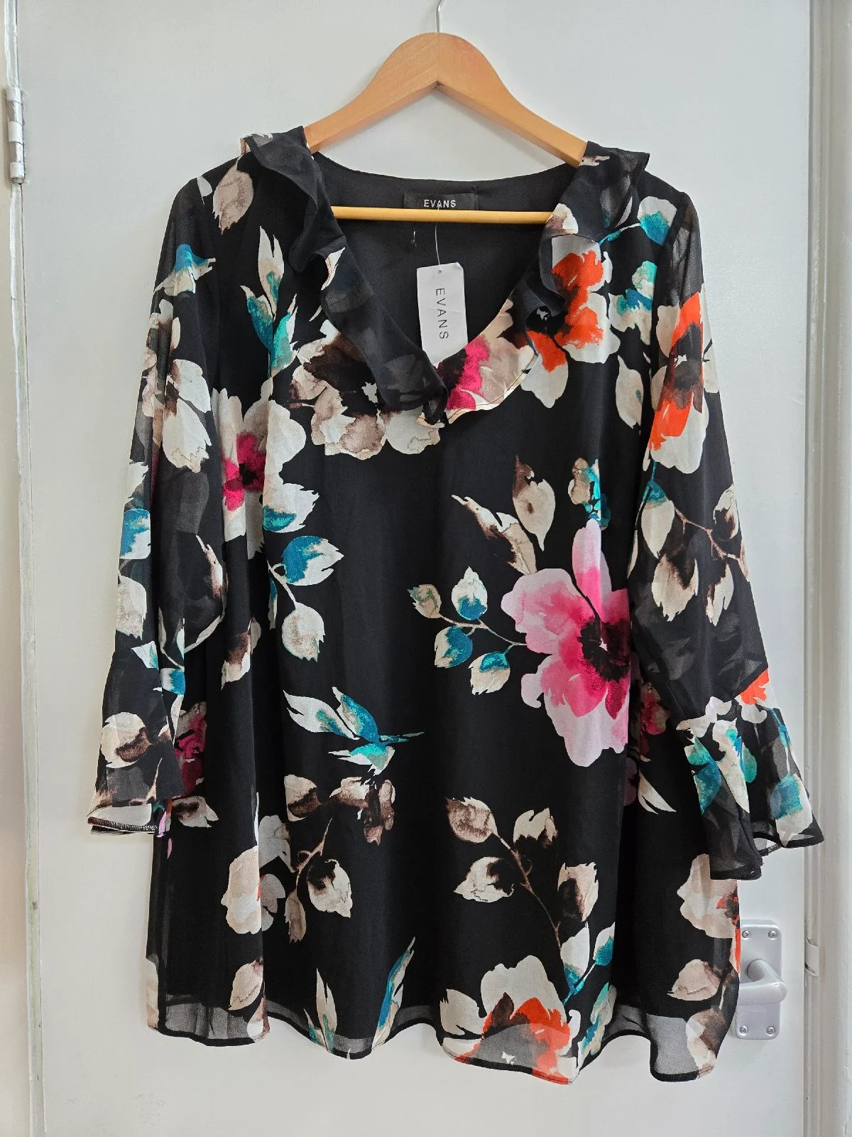 Bnwt Evans Curve Chiffon Floral Print Ruffle Neck Bohemian Blouse - Size 18