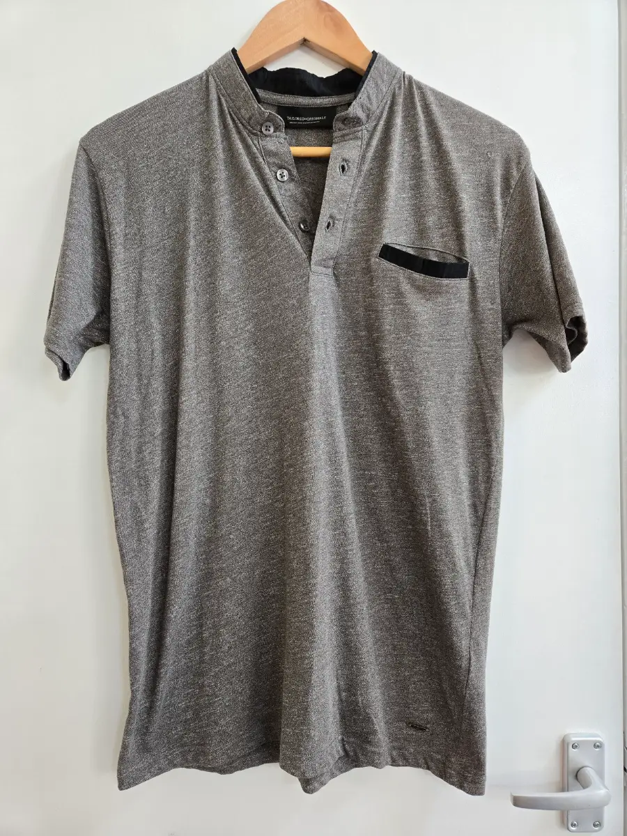 Tailored Originals Henley style Grey Scandi style Grandad collar shirt - Size small