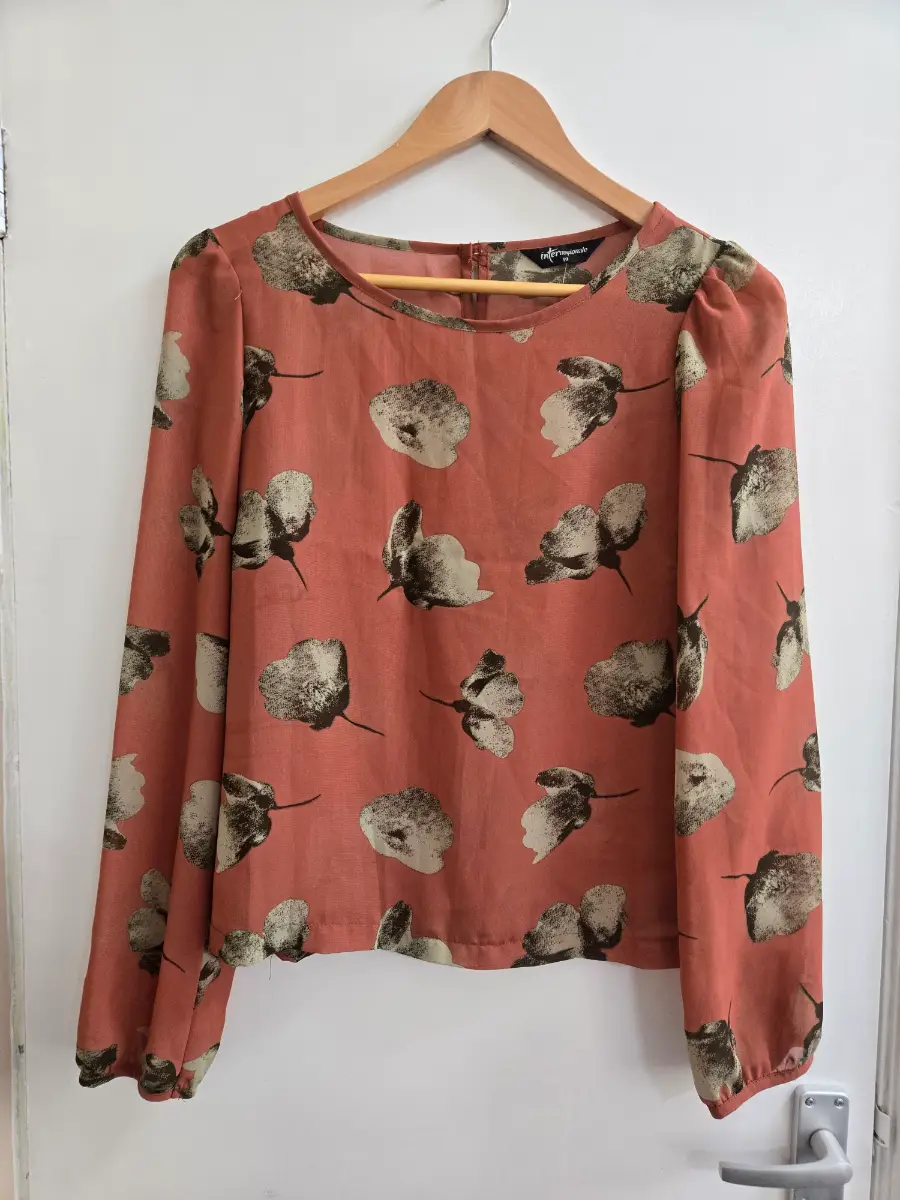 Internacionale - Size 10 - Terracotta - floral - 70s inspired blouse