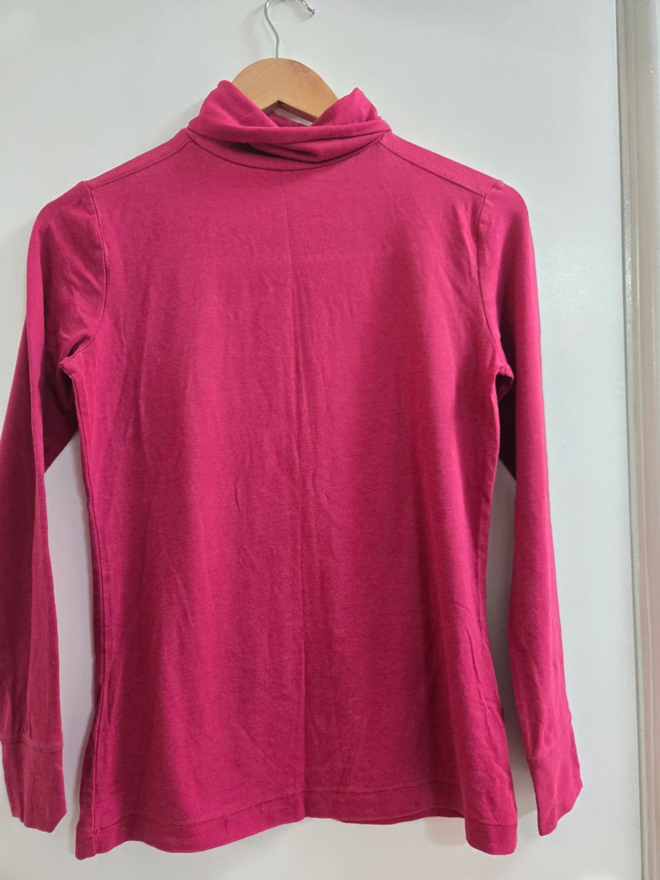 Tu Berry Dark Pink Turtleneck Roll Neck Long Sleeve Autumnal/Winter Cotton Blend Tee - Size 12