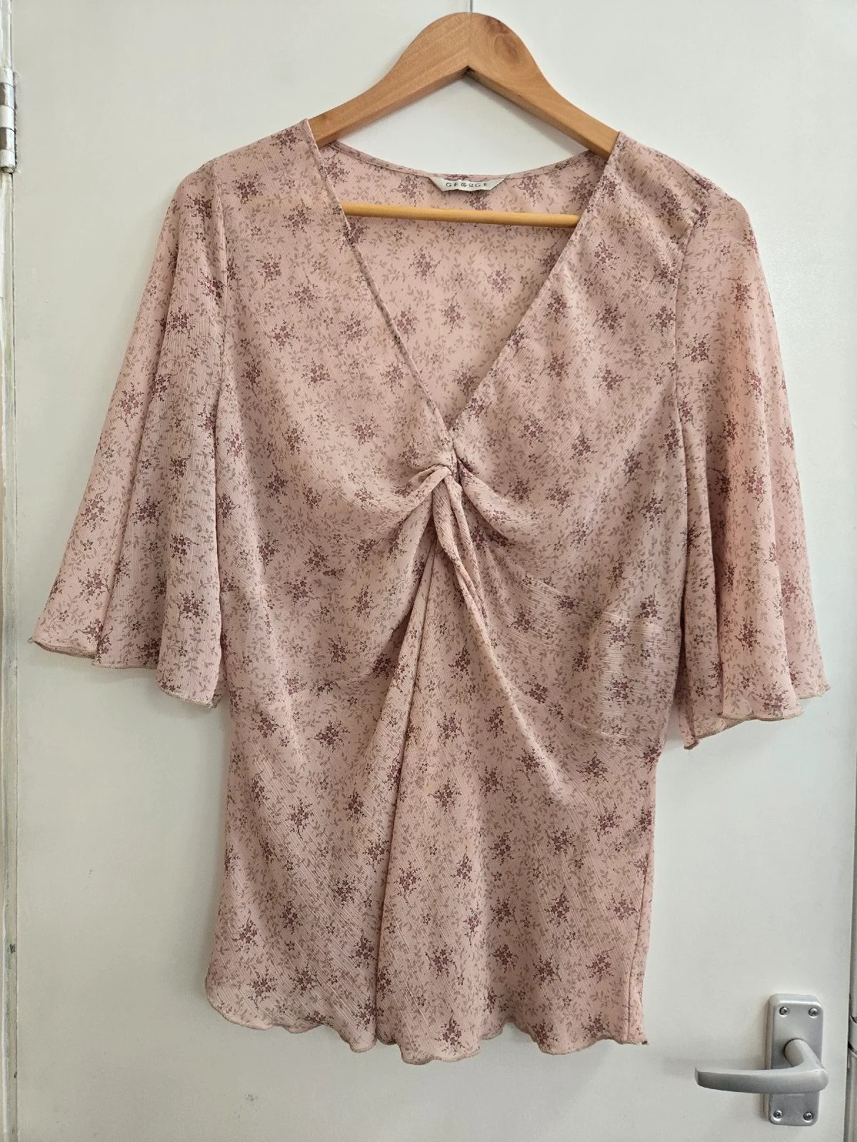Vintage y2k George Blush Pink Ditsy Floral Flutter Sleeve Twist Front Blouse - Size 18
