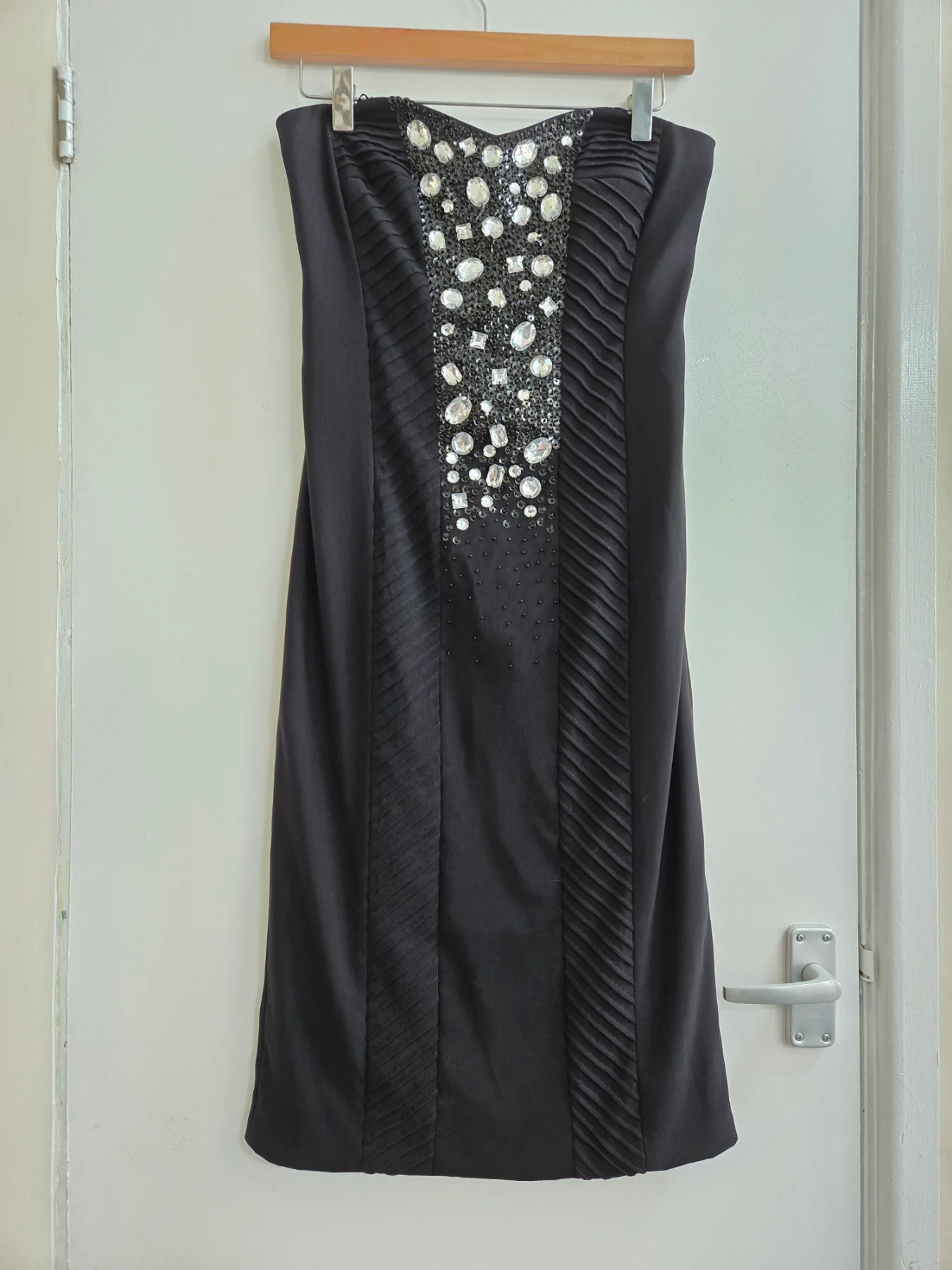 Next y2k Black Strapless Sweetheart Neck Runched Crystals Cocktail Little Black Dress - Size 8