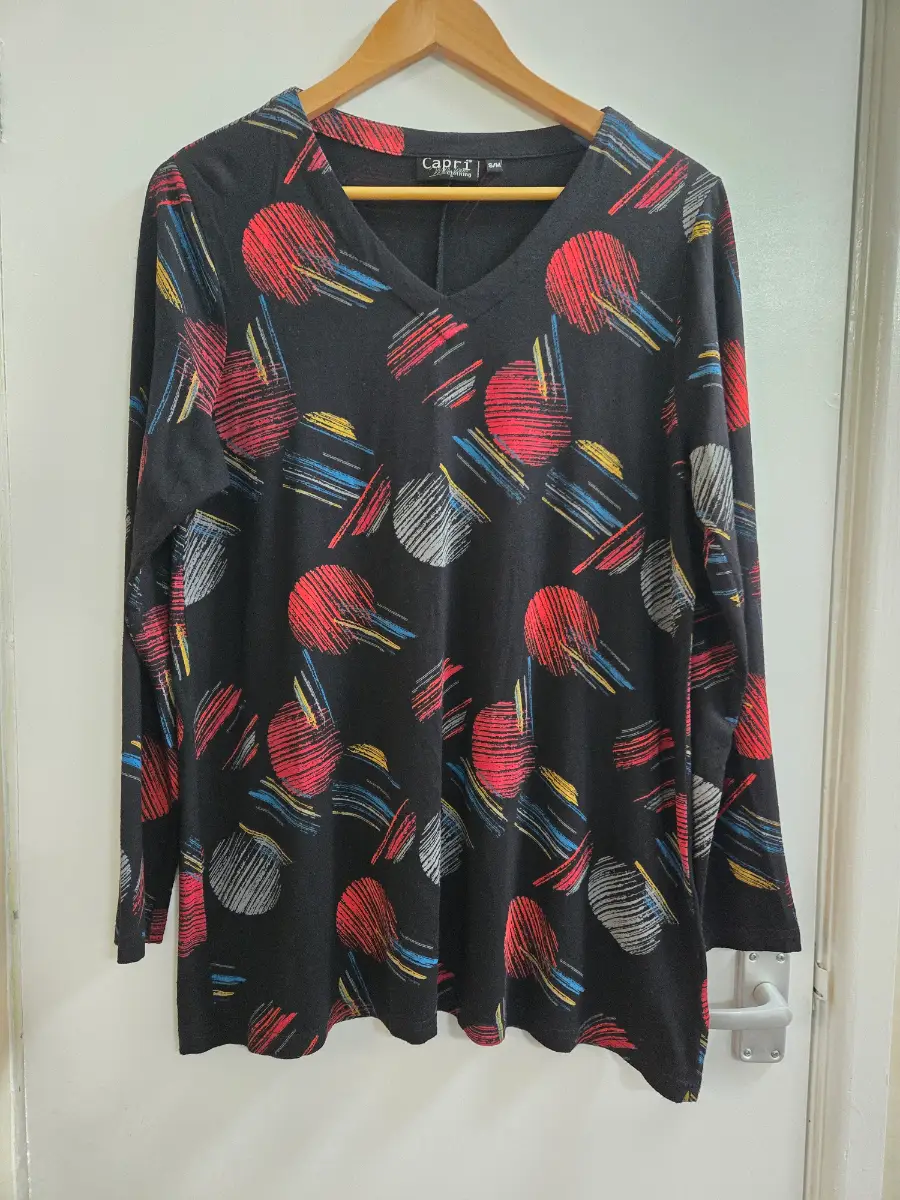 Capri collections Abstract Eclipse Print V neck Tunic Lagenlook Top - Size 14/6