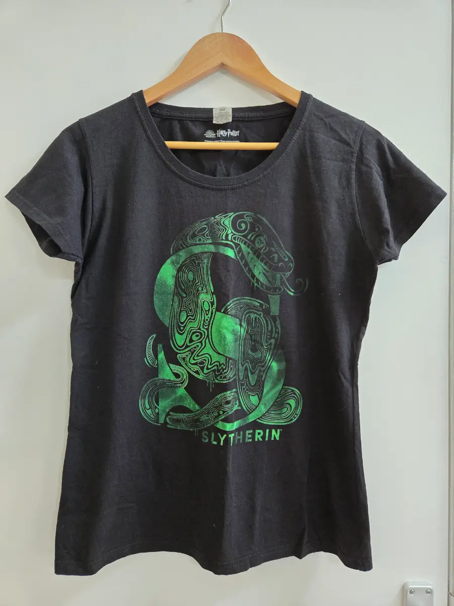 Official Harry Potter - Size 12 - 100% cotton - Slytherin snake tee