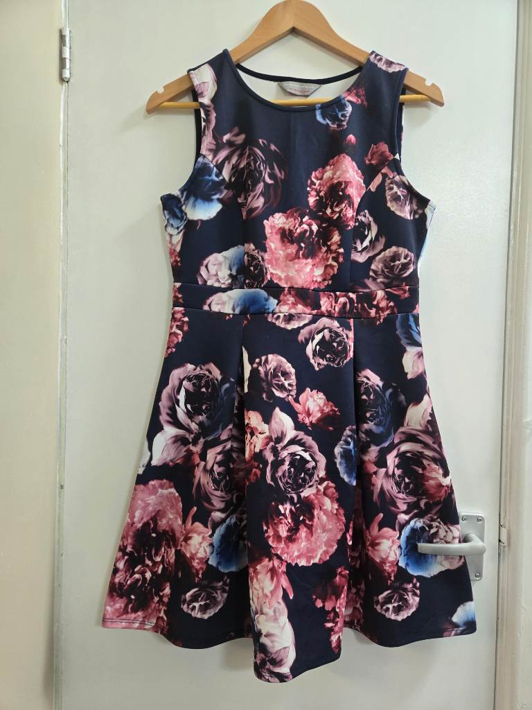 Dorothy Perkins - Size 12 - Scuba fabric - whimsigoth - fit & flare - ocassion dress