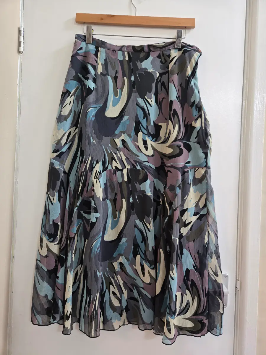 M&S y2k style Abstract Swirl Print Flowy Tiered Blue and Purple Midaxi Skirt - Size 12