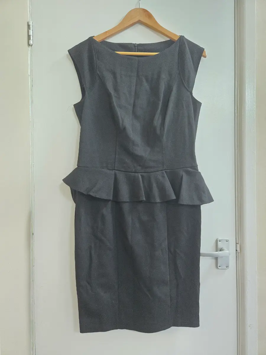 F&F Black Peplum Sheath Sleeveless Pencil Dress - Formal Workwear - Size 14