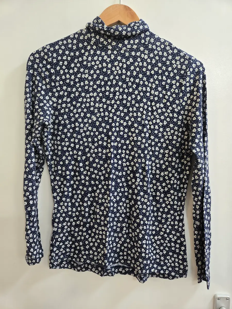 Tu Navy Blue Ditsy Floral Turtleneck Viscose 90s vintage style Cottagecore top - Size 14