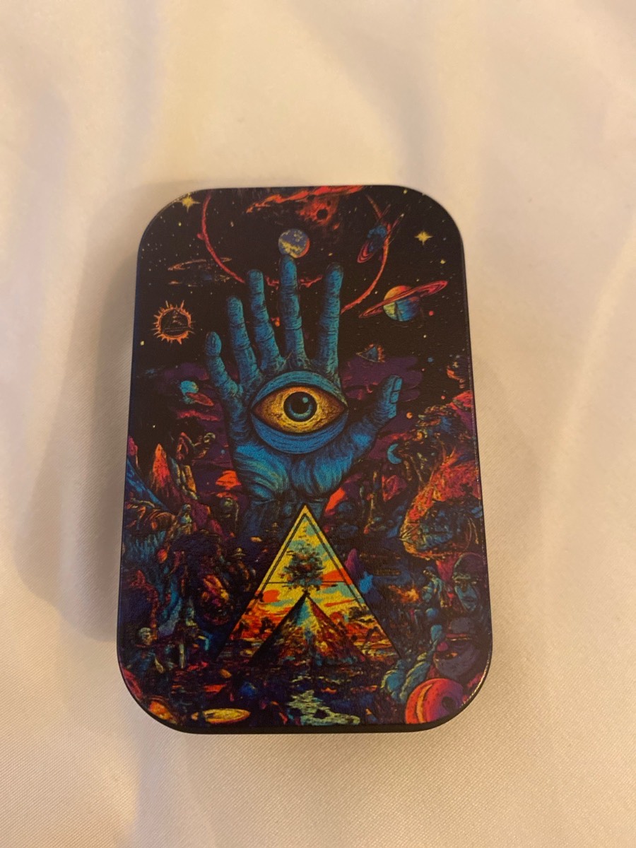 Seeing eye stirage tin