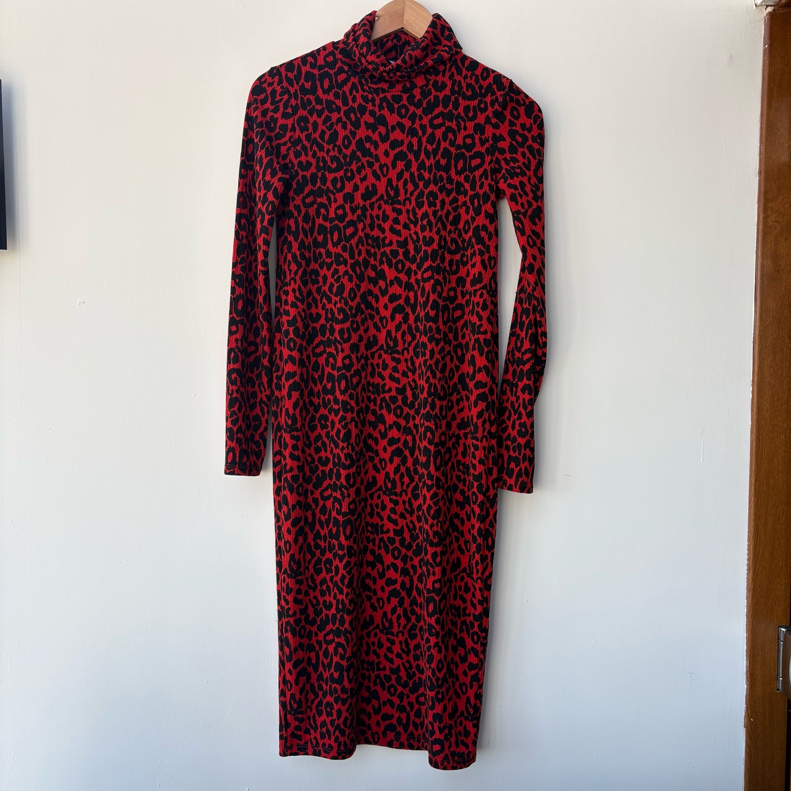 Bright Red & Black Leopard Print High Neck Midi Dress fitted bodycon Ribbed Long Sleeve Size 8