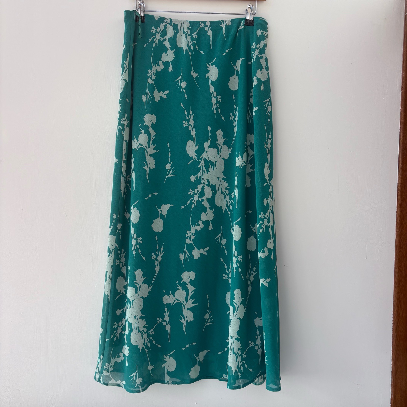 Vintage boho style Teal Green white Floral high waisted Maxi Skirt size 16 floaty a-line
