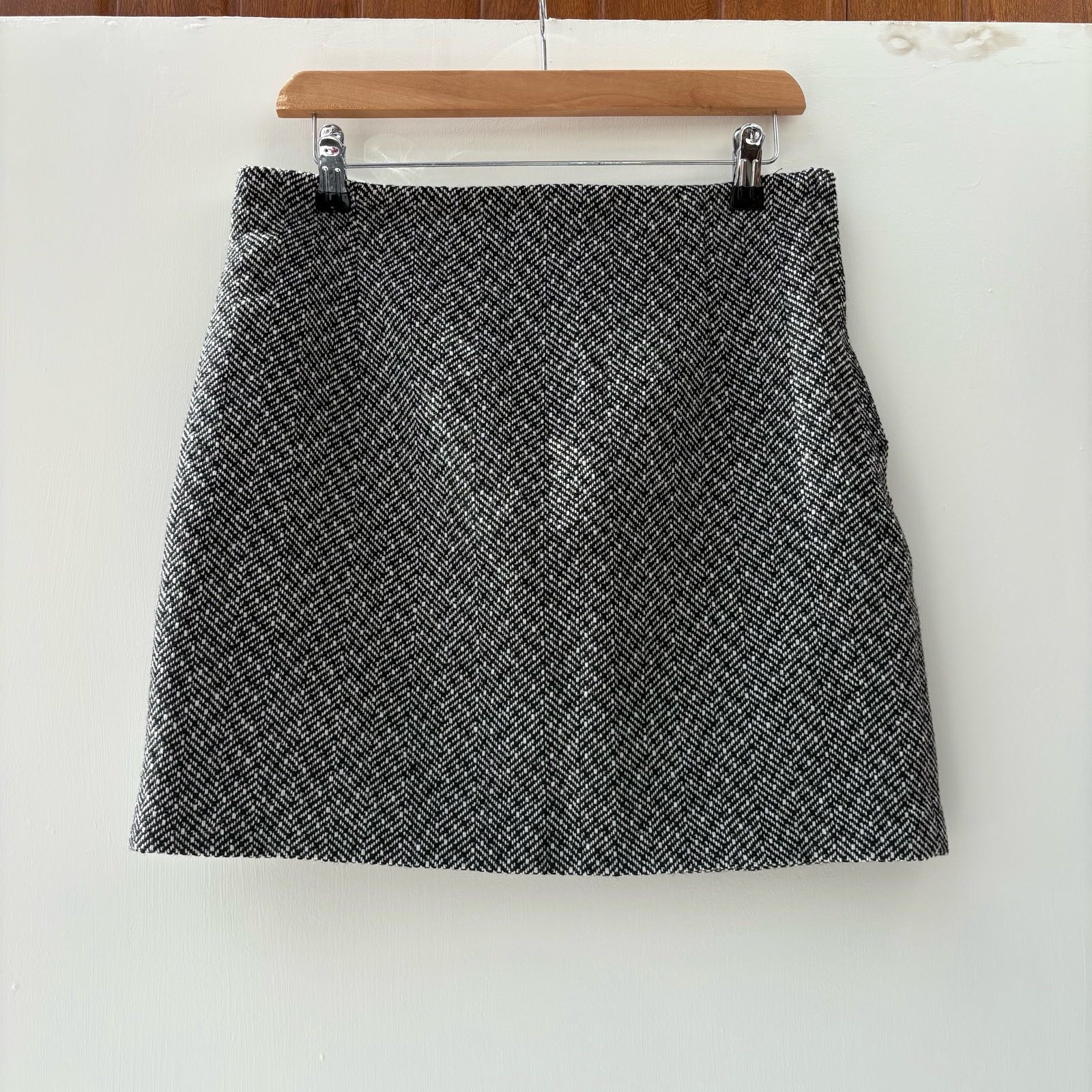 H&M Grey & Black Herringbone A-Line Mini Skirt Size 14 tweed style smart work