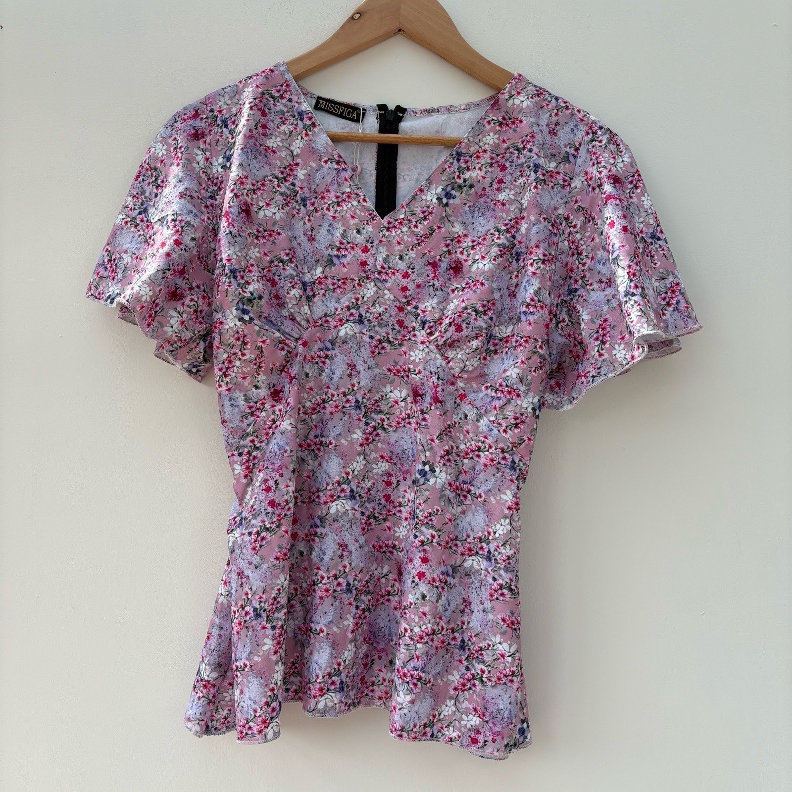 Missfiga fitted Pink Floral Peplum Blouse UK 10 Flutter short Sleeve V-Neck Summer Top Fitted