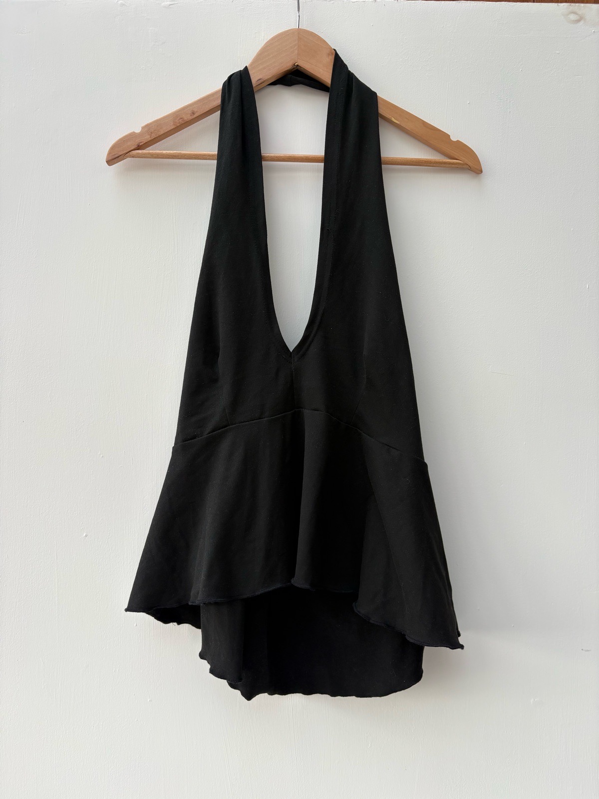 Black Sleeveless halter neckTop summer backless holiday Size 16-18 v neck design hem