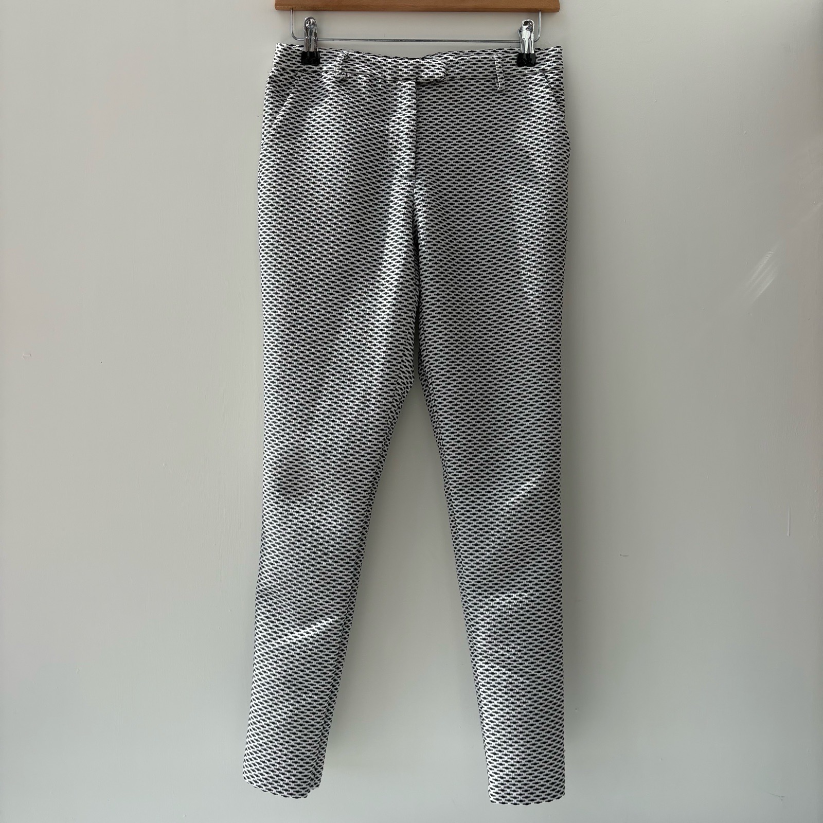 Women's Black & White Patterned Slim Leg Trousers Size 8 Stretch Textured material