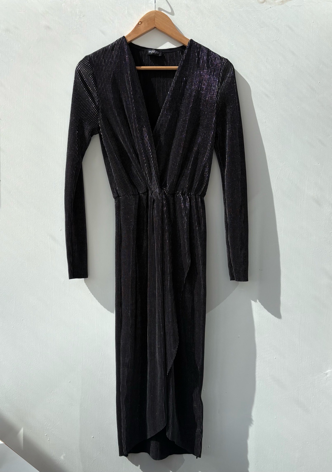 River Island Size 8 Black Pleated Long Sleeve Long Dress V Neck Evening Party flowy summer holiday