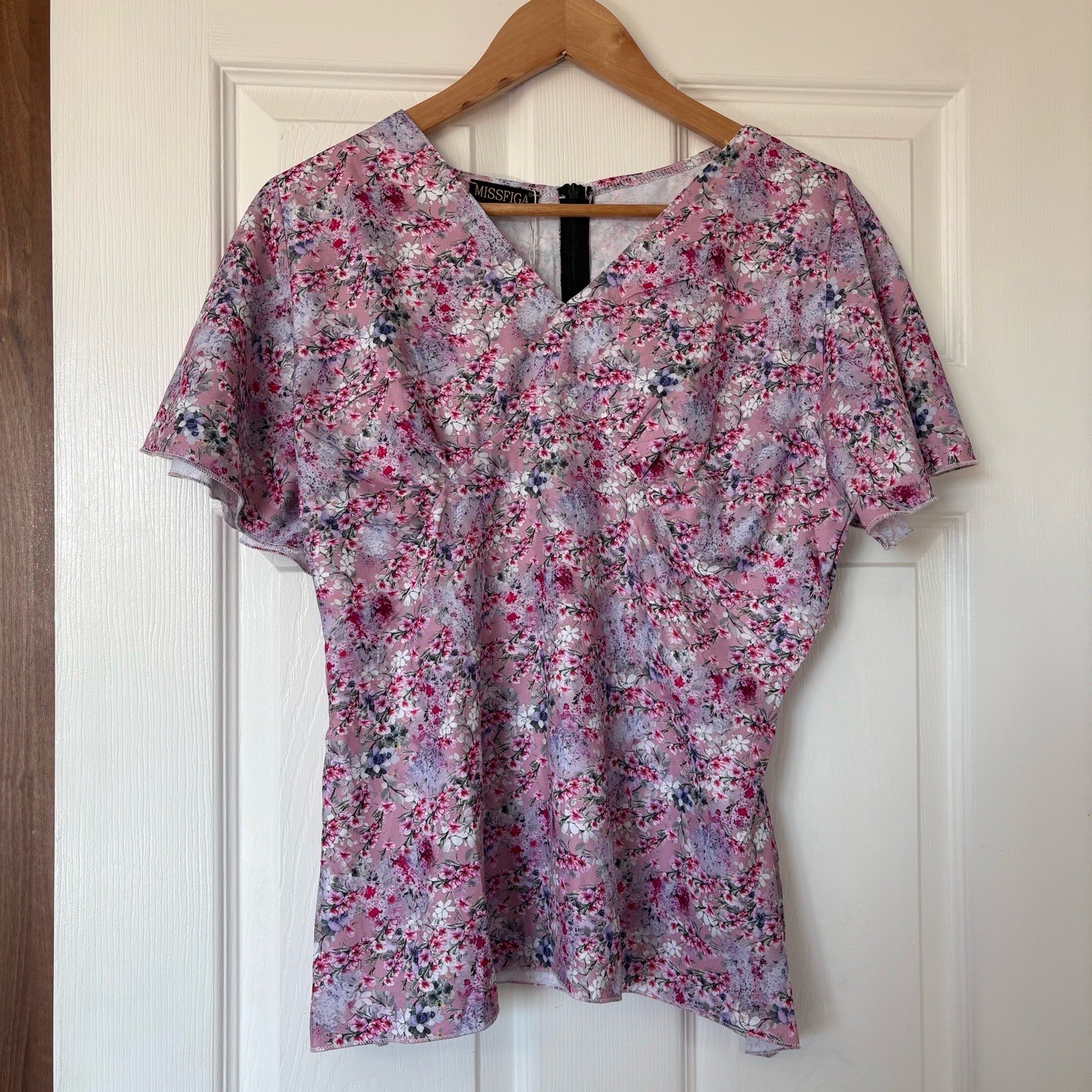 Missfiga Pink Floral Peplum Blouse UK 14 Flutter Sleeve V-Neck Summer Top Fitted
