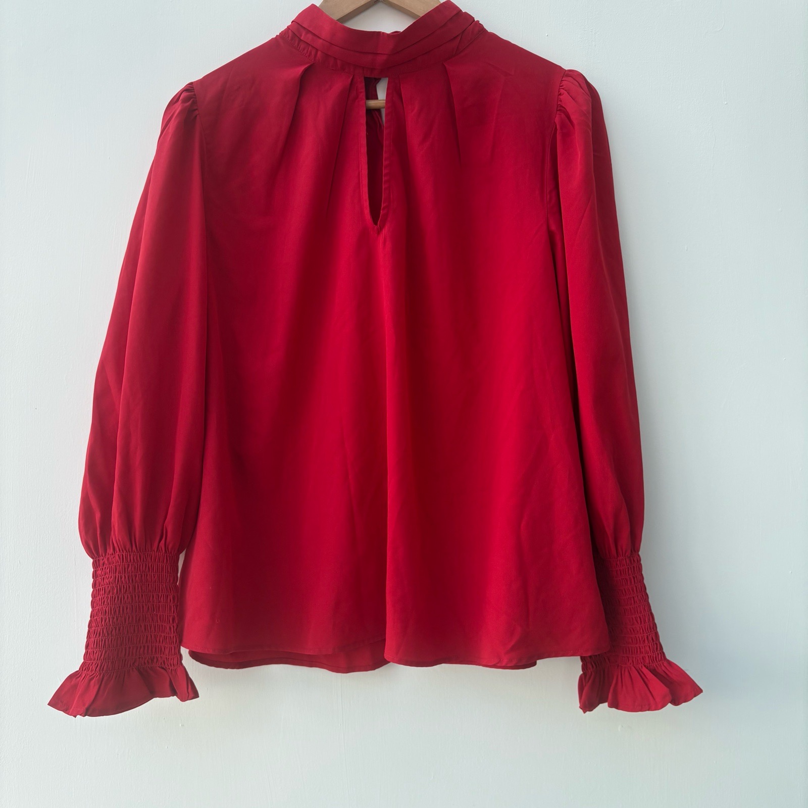 French Connection bright Red High-Neck Keyhole long detailed cuff sleeve Blouse top Size 14