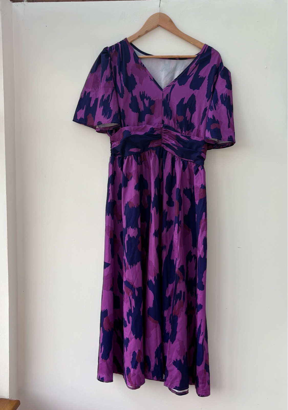 Women’s Purple & Navy Abstract Print V-Neck Flutter Sleeve Maxi Dress wrap waist detail Size 14-16