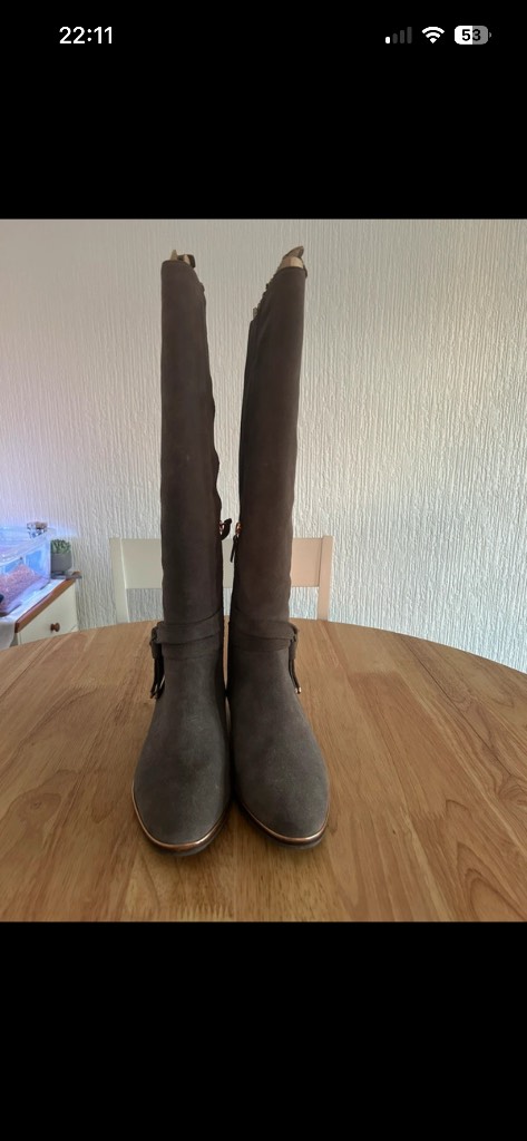 Ladies Boots