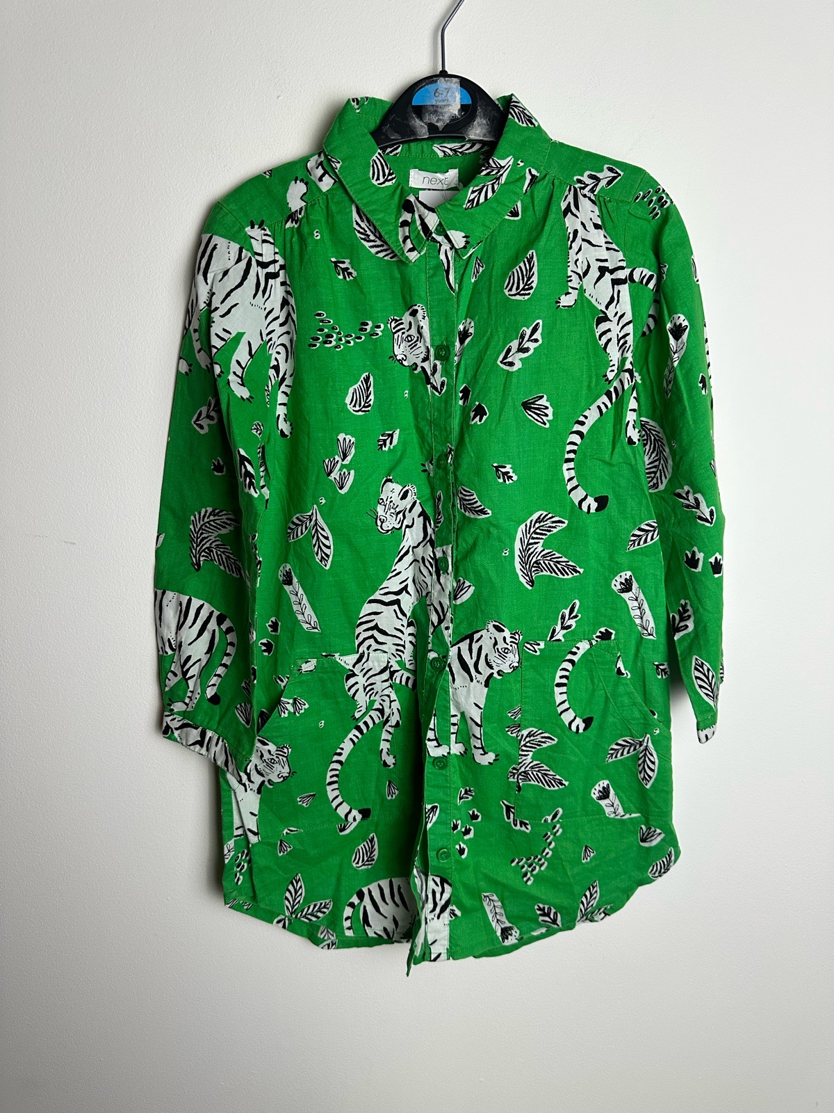 Next Girls Green Tiger Print Long Sleeve Shirt Top Age 4-5 Years 110cm
