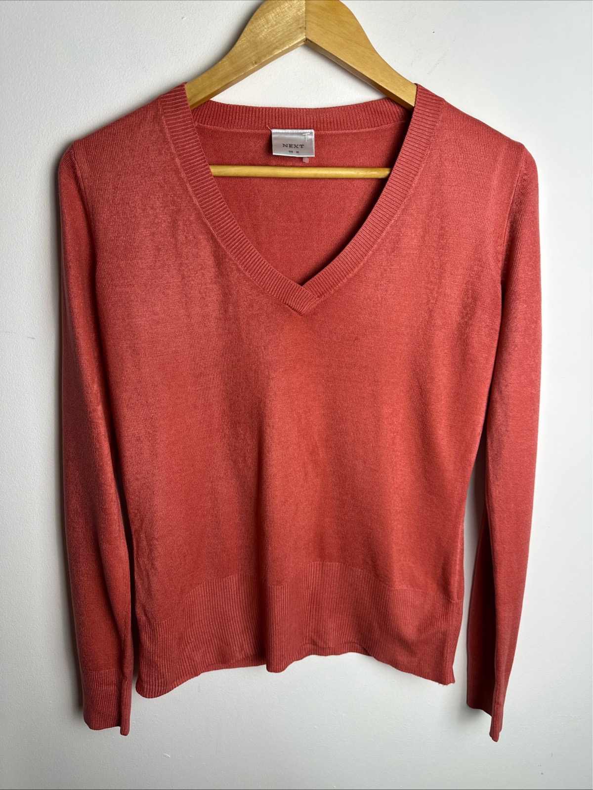 Next Womens Jumper Size 10 Coral V Neck Acrylic Knit Long Sleeve Sweater