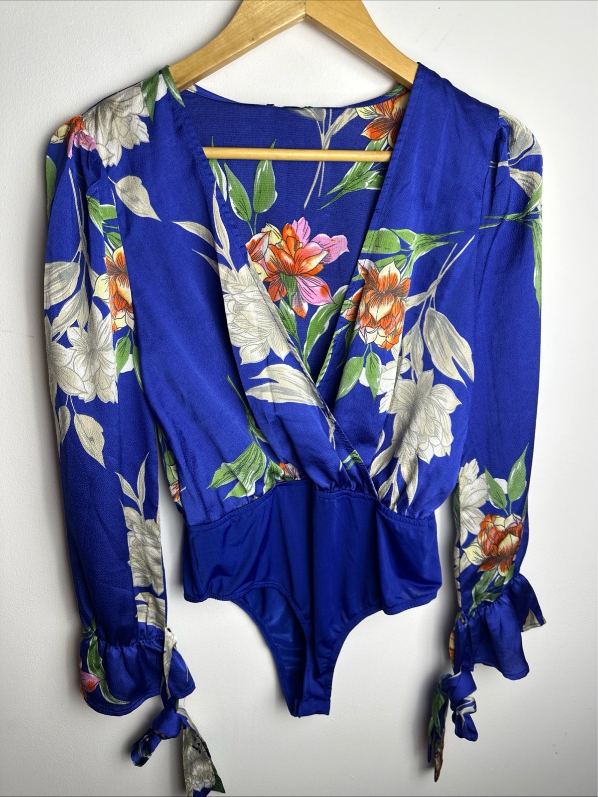 PrettyLittleThing Blue Floral Wrap Bodysuit Long Sleeve Tie Cuffs UK 8