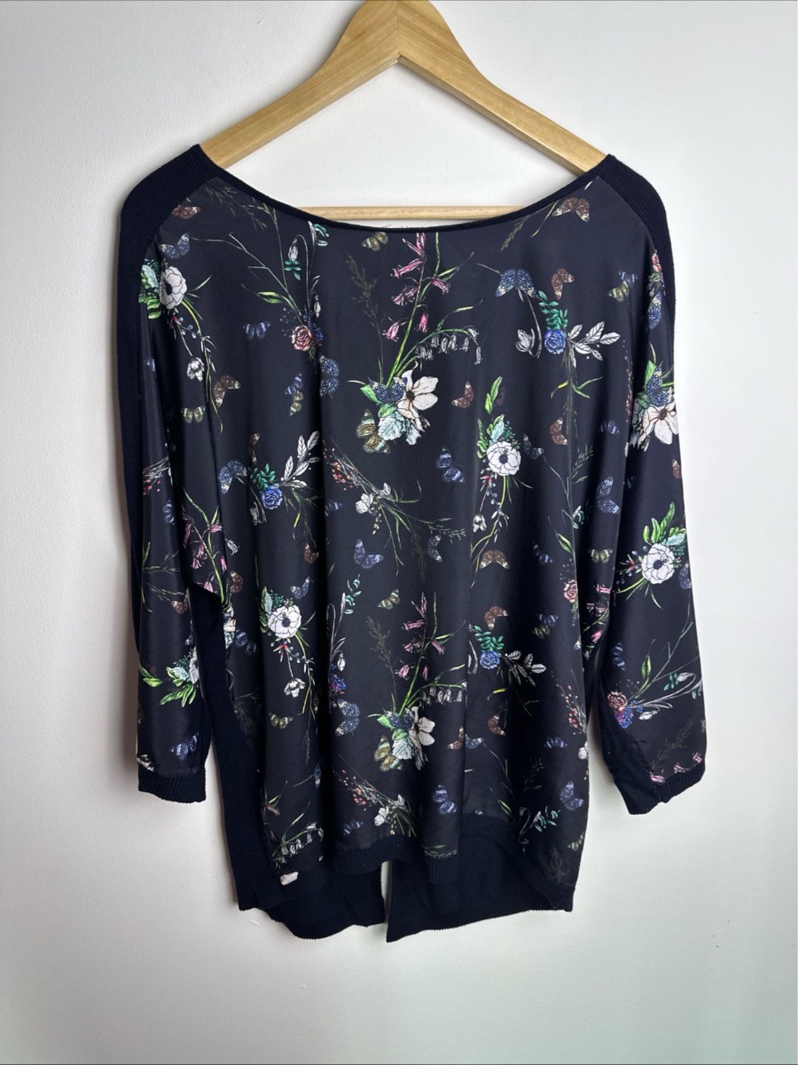 Oasis Floral Print Mixed Fabric Top Size M Navy Blue Long Sleeve Lightweight Blouse