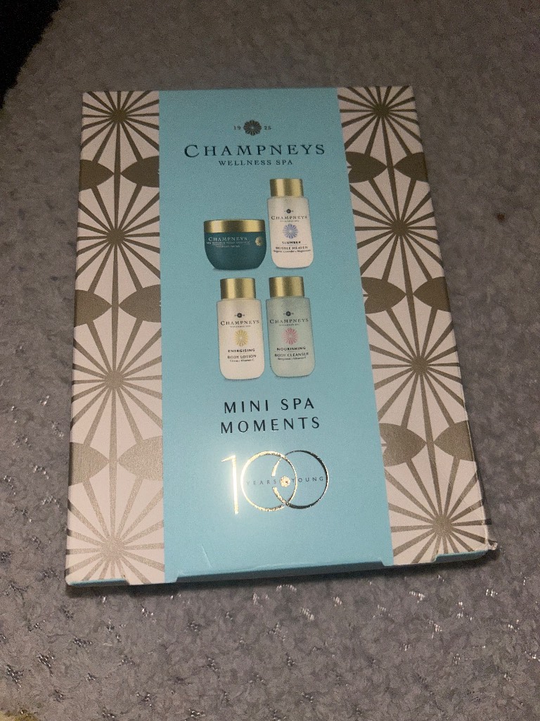 Brand new sanctuary spa body care gift set