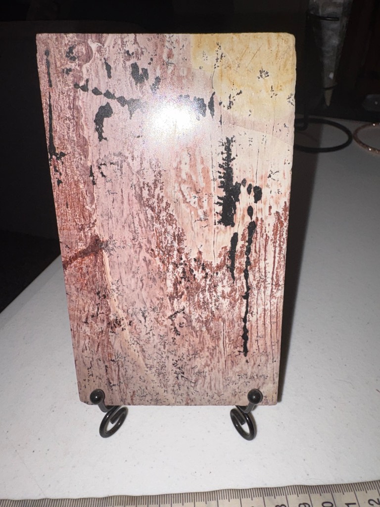 Jasper slab with black stand