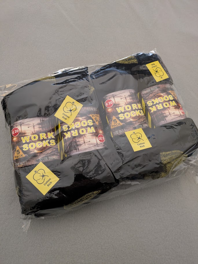 20 Pairs Black Work Socks. Size: 6-11