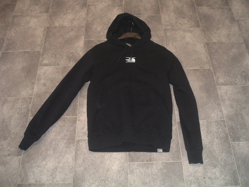 size M the north face mens black pull on hoody