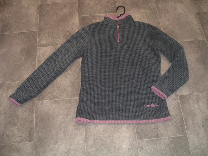 size 8 weird fish navy pink zip neck fleece top