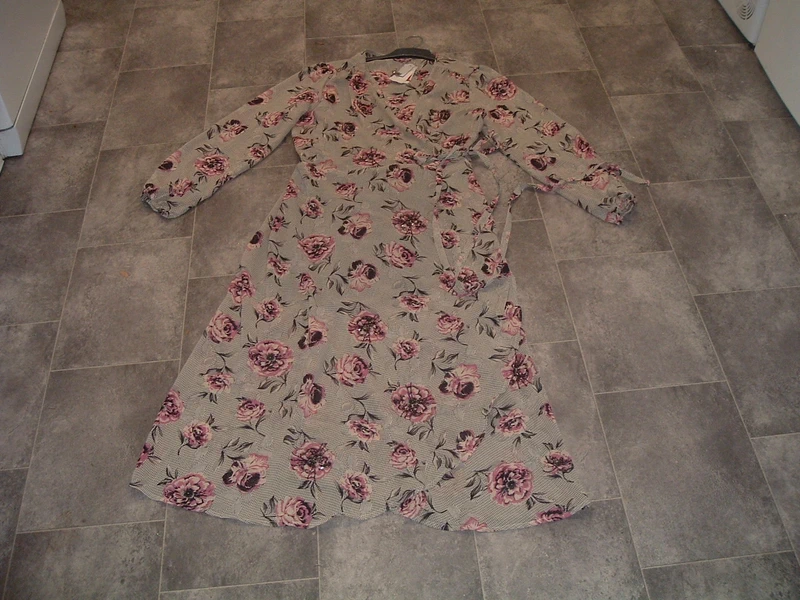 size 22 bnwt george long black pink floral long sleeve chiffon wrapover dress