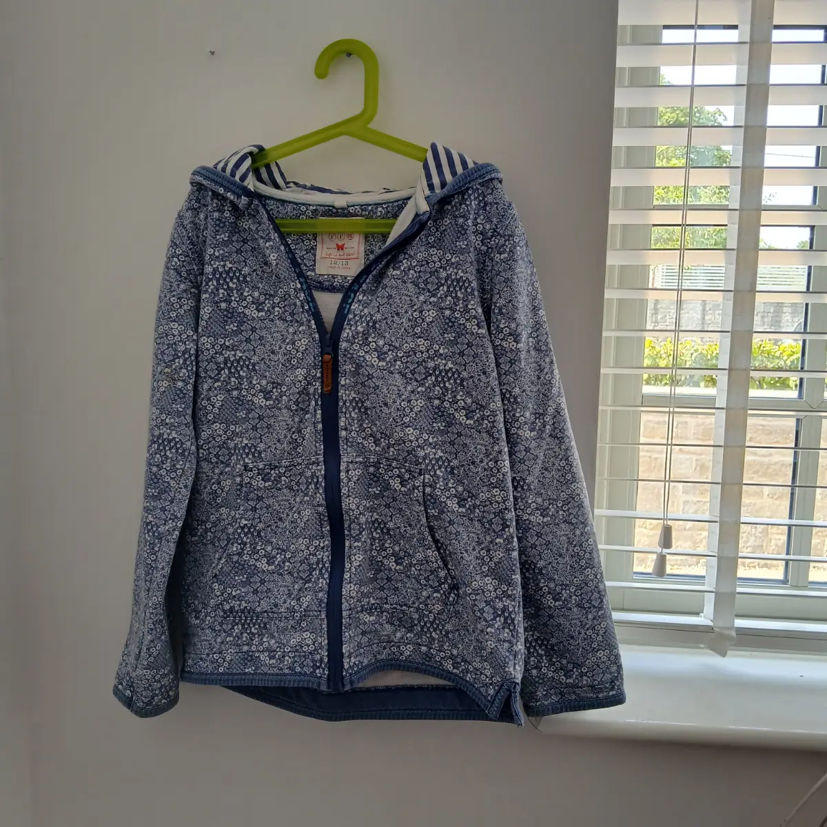 Fat Face Girls Blue Floral Zip Hoodie Age 12-13