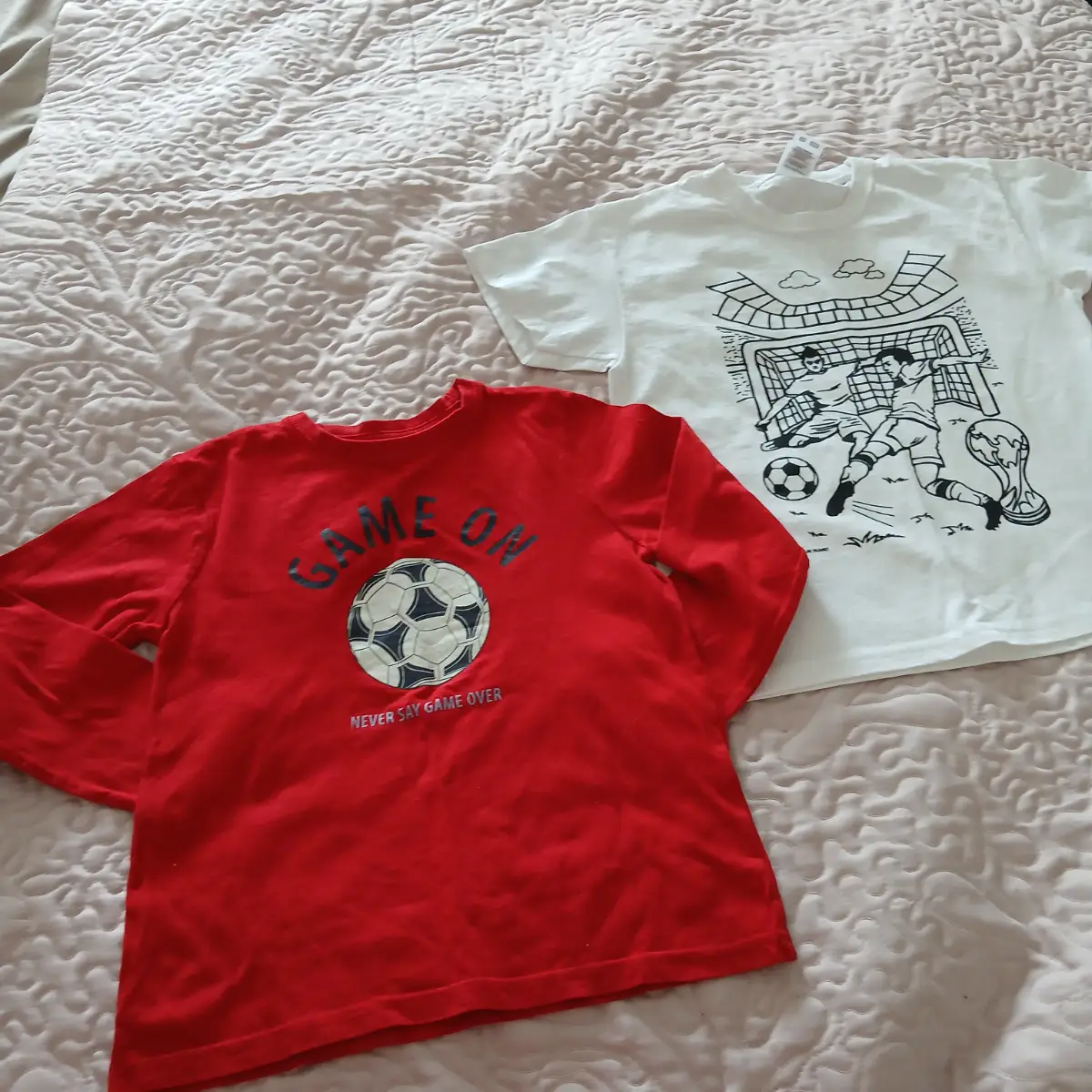 Boys football t-shirt bundle age 7-8 Primark & Fruit of the Loom