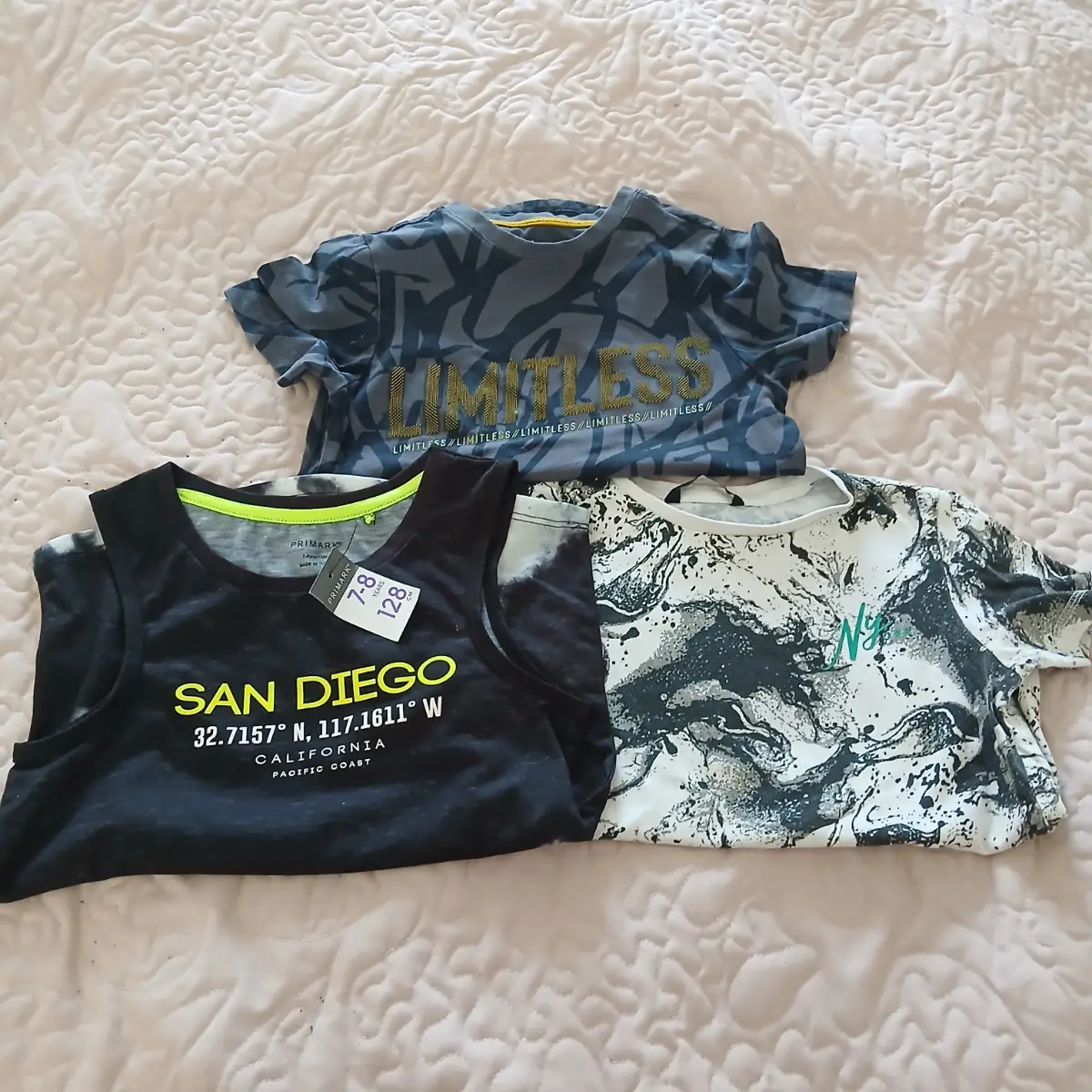 Boys graphic tops bundle age 7-8 Primark Nutmeg George
