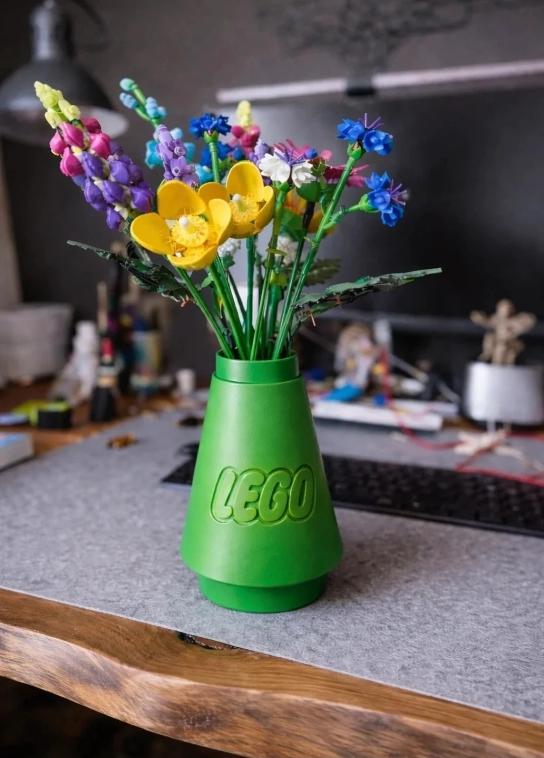 Green lego style vase for artificial Flowers