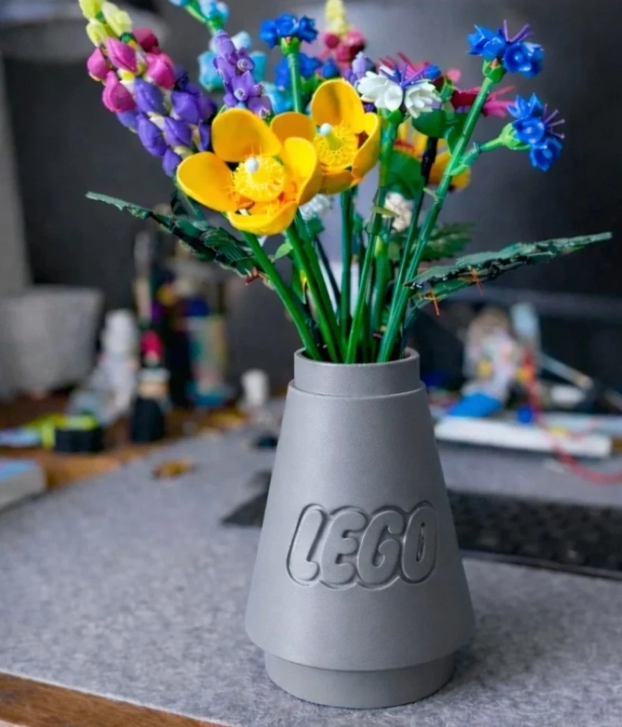 Grey lego style vase for artificial Flowers