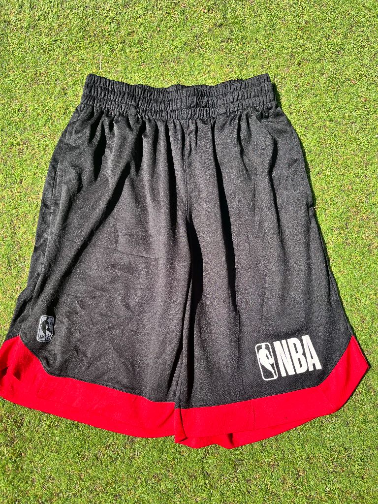 NBA Basketball Shorts Black & Red - Size Small