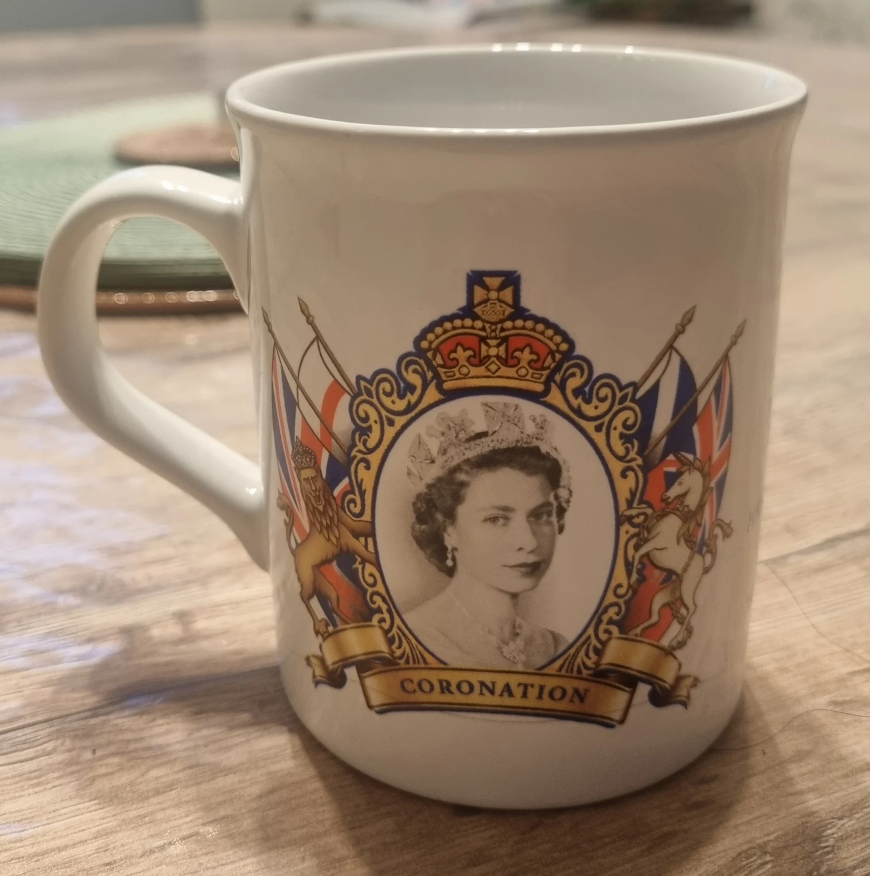 Queen mug