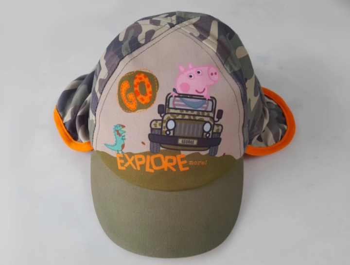 Peppa pig George 1-3 years camouflage sun hat with neck protection. Very good condition