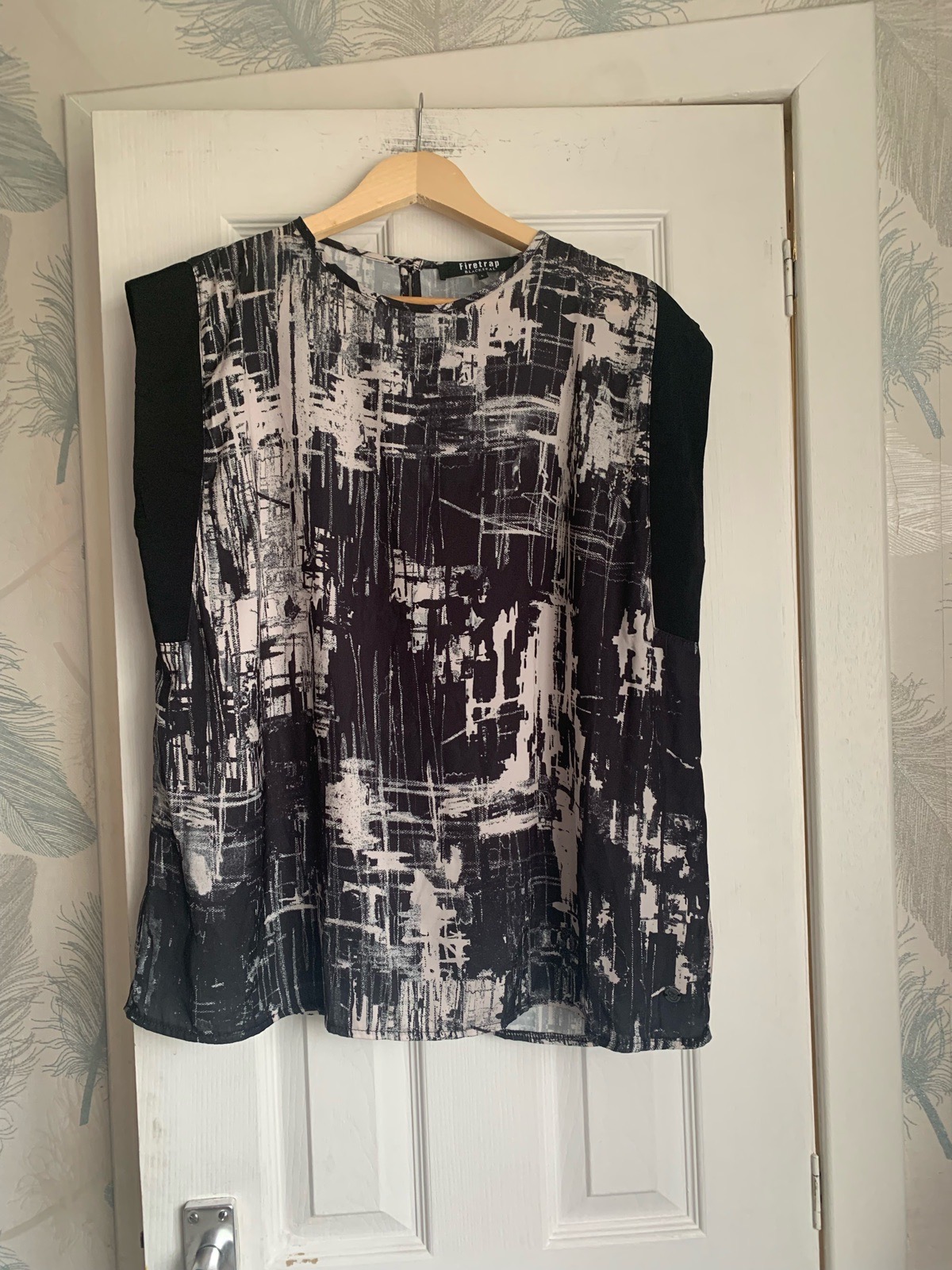 Firetrap abstract top size L uk 14