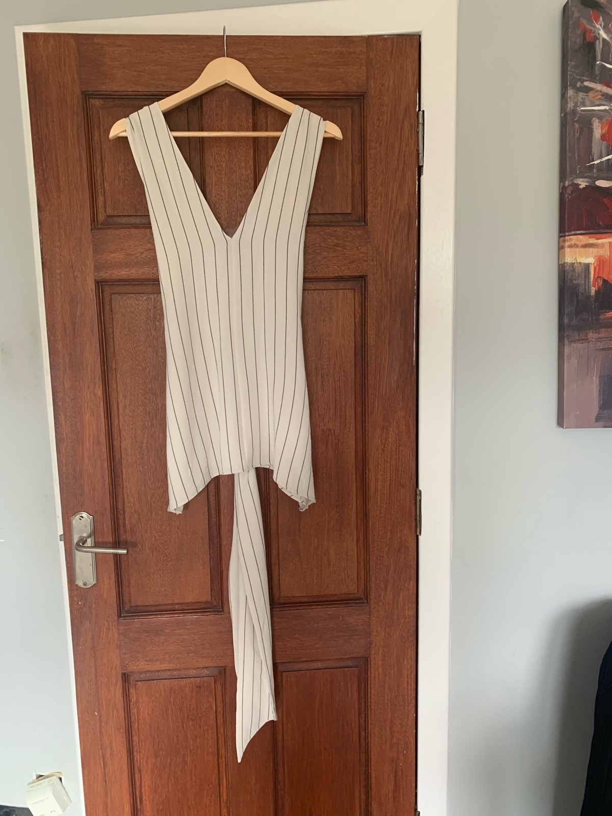 Zara vertical striped V-neck sleeveless top featuring an asymmetric hem cream/ black uk 10